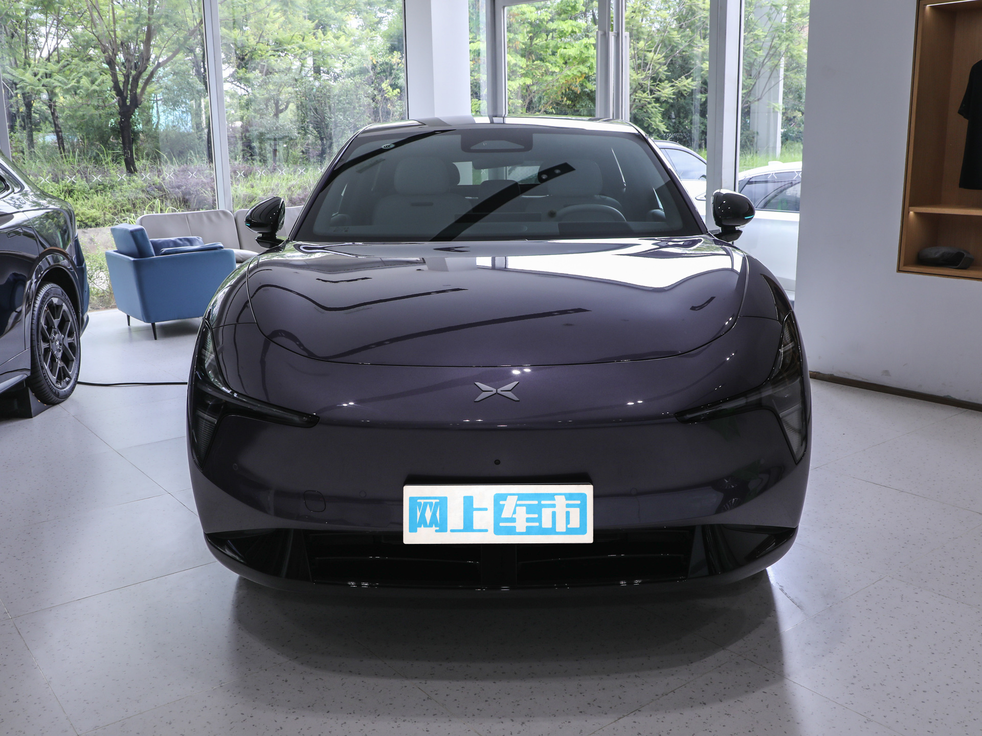 小鹏MONA L03 图片