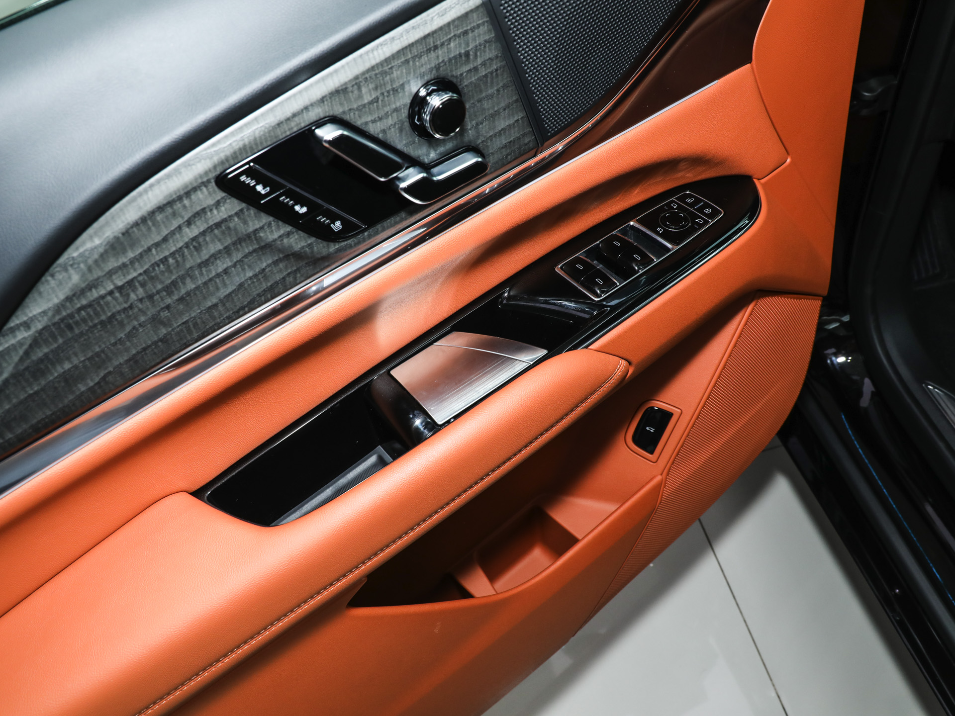 凯迪拉克XT5 PHEV 图片