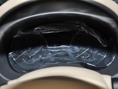 东风日产 2.5L 方向盘后方仪表盘