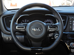 东风悦达起亚  2.0T AT 方向盘整体