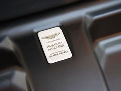 阿斯顿·马丁DBS 2009款 6.0 Touchtronic Coupe