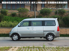 上汽通用五菱  五菱荣光 6407B