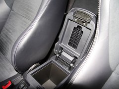 LANCER 2010款 2.0L 自动 BBS轮毂版5座