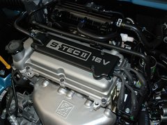 雪佛兰  新赛欧三厢 1.2SE MT 发动机主体特写