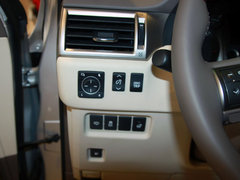 雷克萨斯  GX460 4.6 AT 方向盘左后仪表台