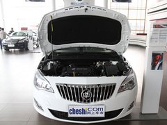 别克  英朗XT 1.8 AT 车辆发动机舱整体