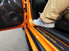 Gallardo 2011款 LP570-4 5.2L AMT Superleggera