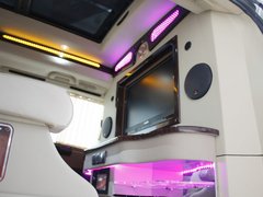 威霆 2010款 2.5L 自动 商务版 8-9座