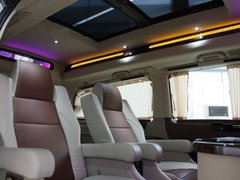 威霆 2010款 2.5L 自动 商务版 8-9座