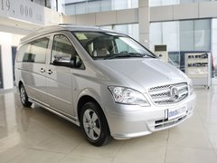 福建奔驰 威霆Vito 119 车辆右侧45度角