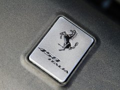 法拉利458 2011款 4.5L DCT 标准型