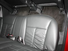 骊威 2010款 1.6L 自动 劲锐版智能型高配 5座