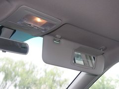 比亚迪S6 2011款 2.0L 手动 尊贵型 5座