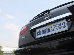 比亚迪S6 2011款 2.0L 手动 尊贵型 5座