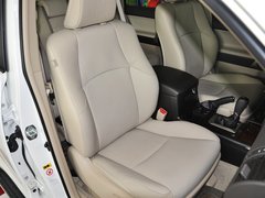 一汽丰田  4.0L AT 副驾驶席座椅45度特写