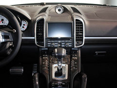 保时捷  Cayenne Turbo 4.8 AT 中控仪表台总特写