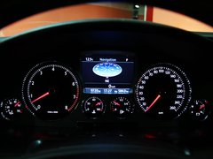 辉腾 2011款 V6 3.6L 4座加长Individual版