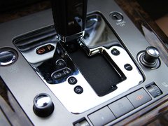 辉腾 2011款 V6 3.6L 4座加长Individual版