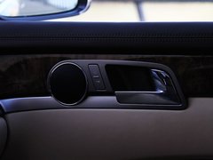 辉腾 2011款 V6 3.6L 4座加长Individual版