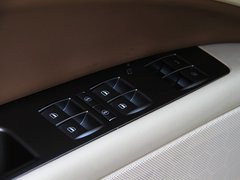 辉腾 2011款 V6 3.6L 4座加长Individual版