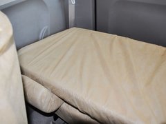 五菱宏光 2010款 1.2L 手动 标准型 7座