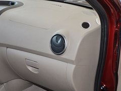 五菱宏光 2010款 1.2L 手动 标准型 7座