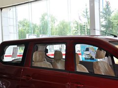 五菱宏光 2010款 1.2L 手动 标准型 7座