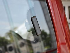 五菱宏光 2010款 1.2L 手动 标准型 7座