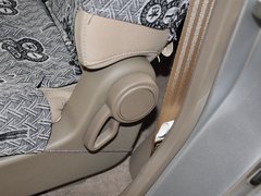 五菱宏光 2010款 1.4L 手动 标准型 8座