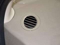 五菱宏光 2010款 1.4L 手动 标准型 8座