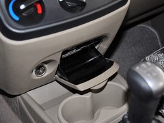 五菱宏光 2010款 1.4L 手动 标准型 8座