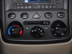 五菱宏光 2010款 1.4L 手动 标准型 8座