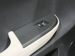 沃蓝达Volt 2012款 1.4L 自动 