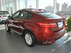 宝马(进口)  3.0T AT 车辆左后45度视角