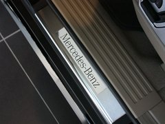 奔驰R级 2010款 R500 5.5L 4MATIC 6座