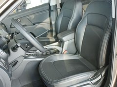 东风悦达起亚  智跑 2.0 Premium AT 驾驶席座椅前45度视图