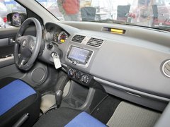 长安铃木  雨燕 1.5 AT 中控台右侧