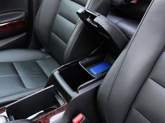 歌诗图 2011款 3.5L 自动 旗舰版 5座