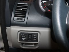 长安乘用车  CX20 1.3 MT 方向盘左后仪表台