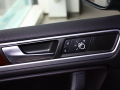 途锐 2011款 V6 TSI 高配型 5座