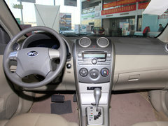 比亞迪  G3 1.8 CVT 中控臺整體