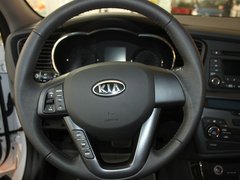 东风悦达起亚  起亚K5 2.0 AT 方向盘整体