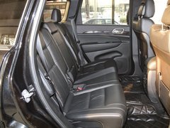 Jeep吉普  新大切诺基 3.6 AT 第二排座椅45度视角