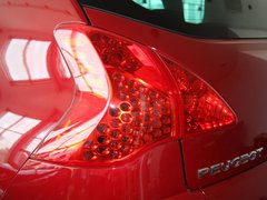 标致(进口)  3008 1.6T AT 车辆左后大灯45度视角