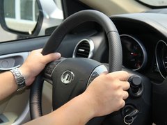 哈弗H6 2011款 2.0T 手动 柴油两驱都市型 5座