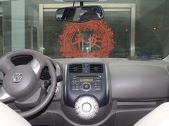 东风日产  新阳光 1.5L CVT 中控台整体