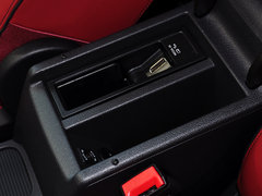 Tiguan 2011款 2.0TSI R-Line 5座