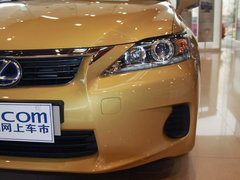 雷克萨斯  CT200h 1.8 CVT 车辆左前大灯正视图