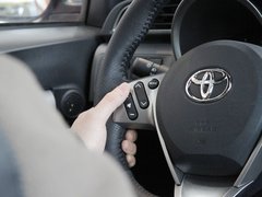 杰路驰 2011款 2.5L 自动 豪华版