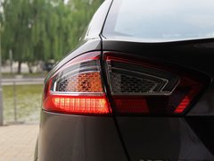 致胜 2011款 2.0T DCT GTDi豪华运动型导航版